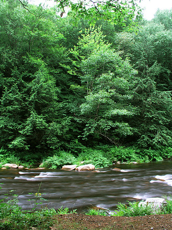 040728AshuelotRiverSurry1