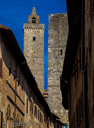 170929TheTowersOfSangimignanoItaly