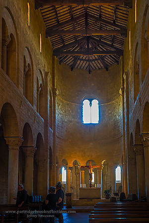 170930AbbyOfSaintAntimoSeggianoInteriorTuscanyItaly