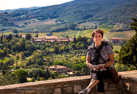 170929SusanOnTheWalSanGimignanoItaly