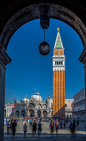 171009SaintMarksSquareVeniceIt