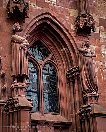 231030HappyBaselCathedralSw