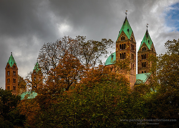 231027CathedralTopsSpeyerDe