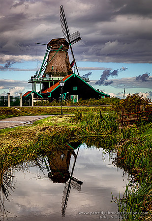 231022ReflectedMillZaanseSchansZaandamNe