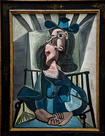 231031WomanWitatSeatedInAChairPabloPicasso