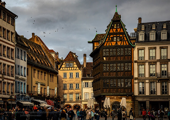 231028PlaceDeLaCathedralStrasbourgFrance