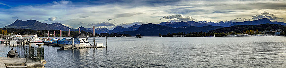 231029LakeLucernePanoLucerneSw