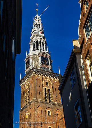 231022OuideKerkTowerAmsterdamNe