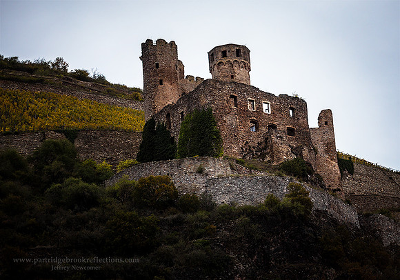 231026ehrenfels-CastleRudesheimDe