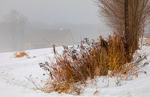 191209ThroughTheMistChesterfieldNH