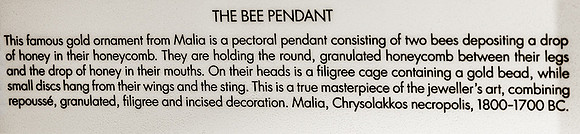 240913BeePendantHeraklionArchaeologicalMuseumCreteGrCard