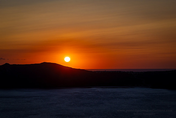 240915SunsetOverThirasiaSantoriniGr
