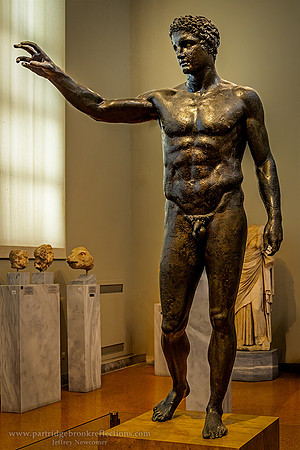 240909BronzeYouthNatArchMuseumAthensGr