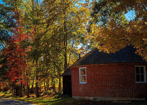 221008TheRoundSchoolhouseBrooklineVt