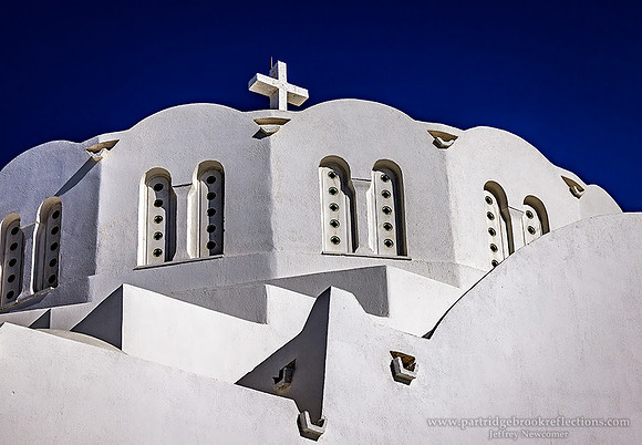 240915DomeMetropolitanChurchOfYpapantiThiraSantoriniGr