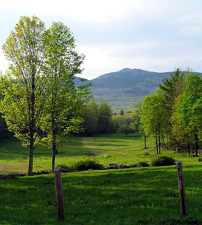 040512MonadnockSpringEvenin