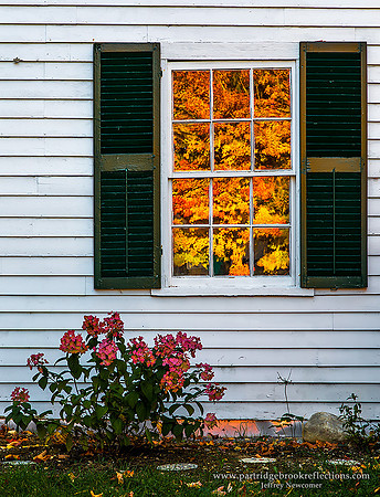 161012AutumnWindowMarlboroughNHCFlaw