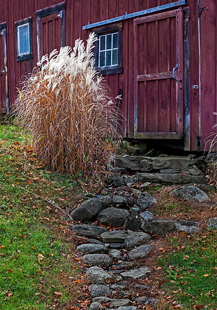 Barn Door Path, Chesterfield, NH